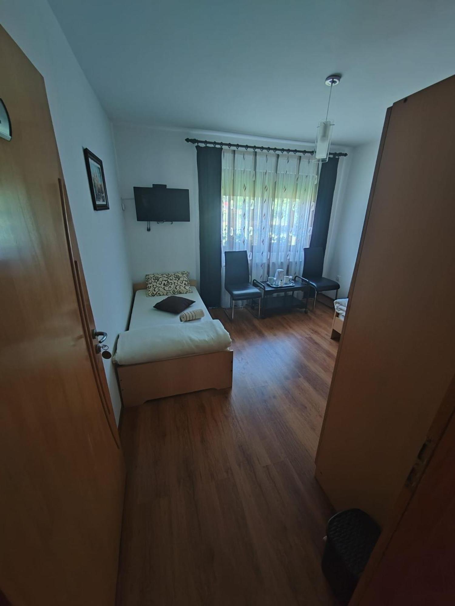 Stari Mlin Hotel Korenica Ngoại thất bức ảnh